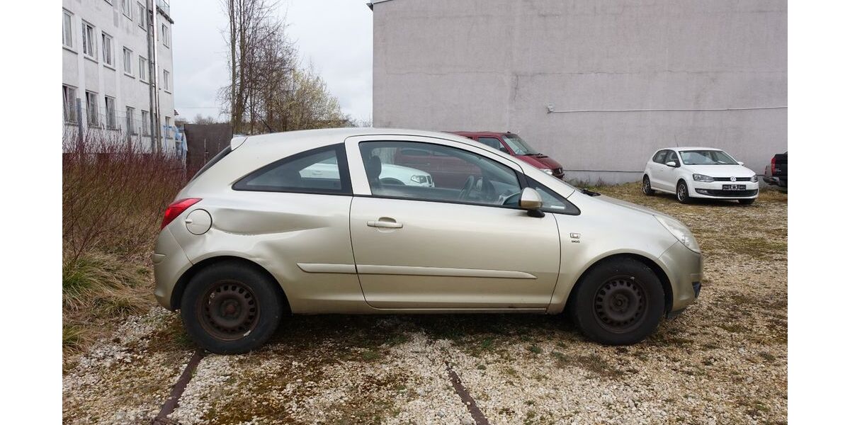 Opel Corsa 165.000 km 699 &euro; Neu-Ulm 89231