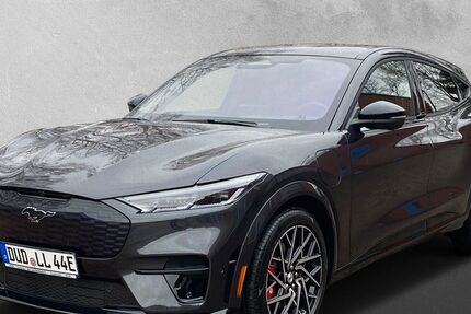 Ford Mustang Mach-E 21.000 km 48.900 € Duderstadt 37115