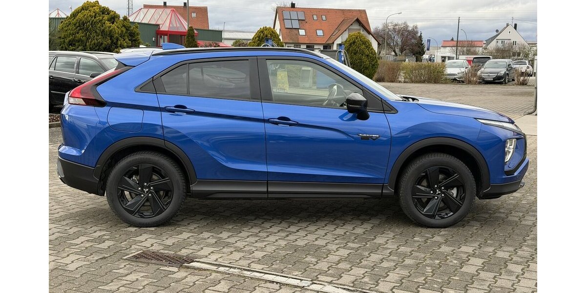 Mitsubishi Eclipse Cross Plus Select Black Hybrid 4WD 15.700 km 26.480 &euro; Donauwörth 86609