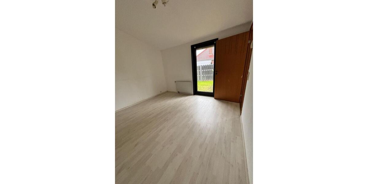 Einfamilienhaus Wilhelmshaven Fedderwardergroden - 5 Zimmer, 120 m&sup2;, 1.150&euro; | Angebot:26241996
