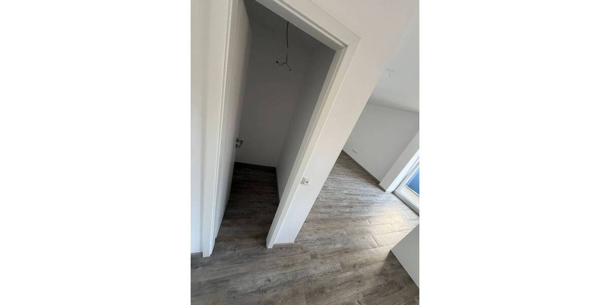 Etagenwohnung Nürnberg Steinbühl - 2 Zimmer, 65 m&sup2;, 1.000&euro; | Angebot:26410309