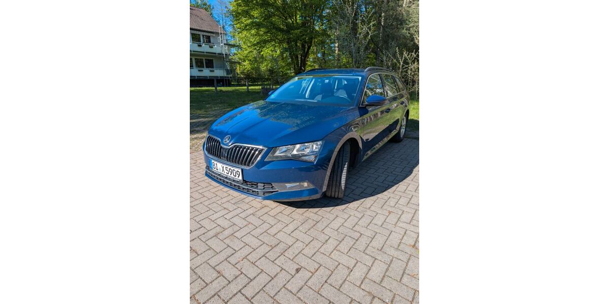 Skoda Superb 235.500 km 11.000 &euro; Bielefeld 33617