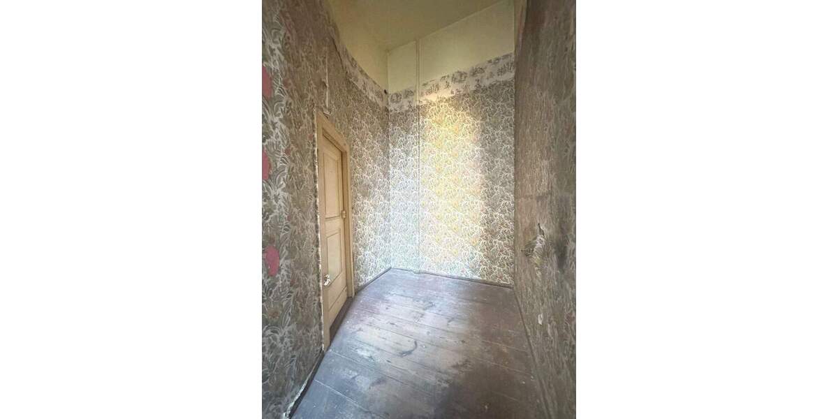 TOLLER, BARRIEREFREIER, GUT GESCHNITTENE SEHR HELLE EG GEWERBEEINHEITLADEN IN TOLLER RUHIGER KIEZLAGE 4 zimmer