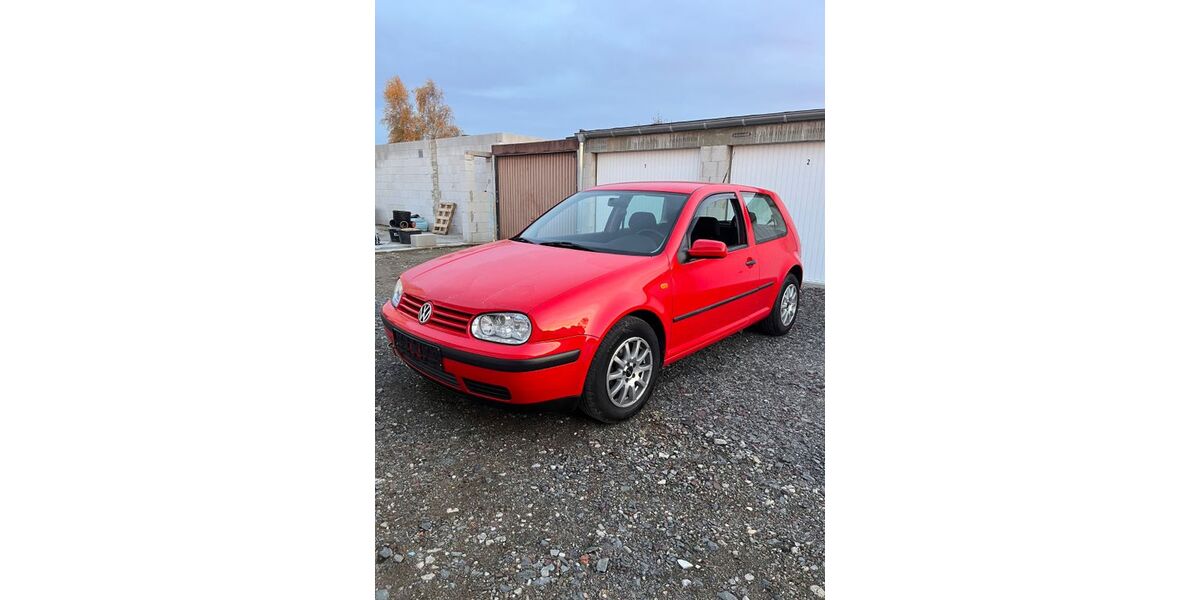 VW Golf 137.000 km 2.300 &euro; Olfen 59399