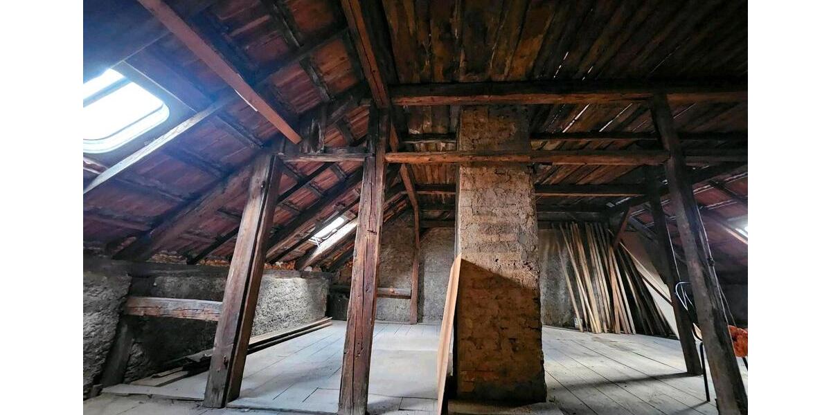 Mehrfamilienhaus, Wohnhaus Roßwein - 8 Zimmer, 140 m&sup2;, 99.999&euro; | Angebot:26122696