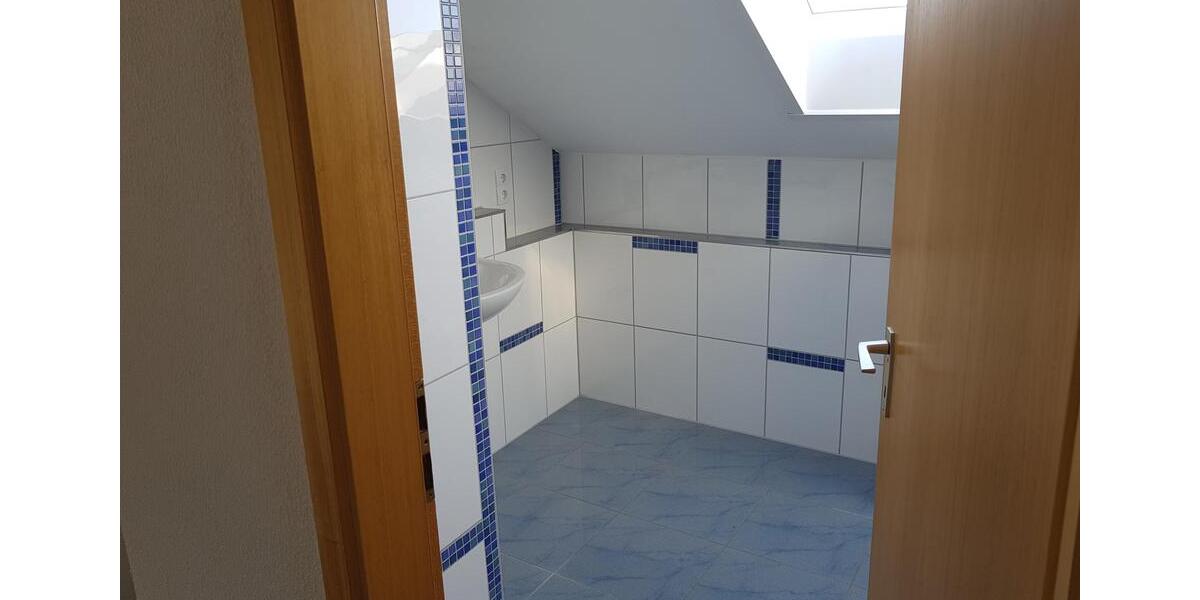 Dachgeschoßwohnung Walldürn - 3.5 Zimmer, 75 m&sup2;, 170.000&euro; | Angebot:27072498
