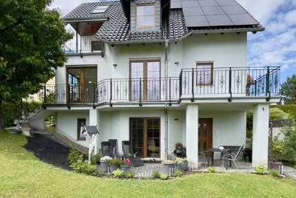 Haus Rabenau - 7 Zimmer, 224 m&sup2;, 639.000&euro; | Angebot:27098864