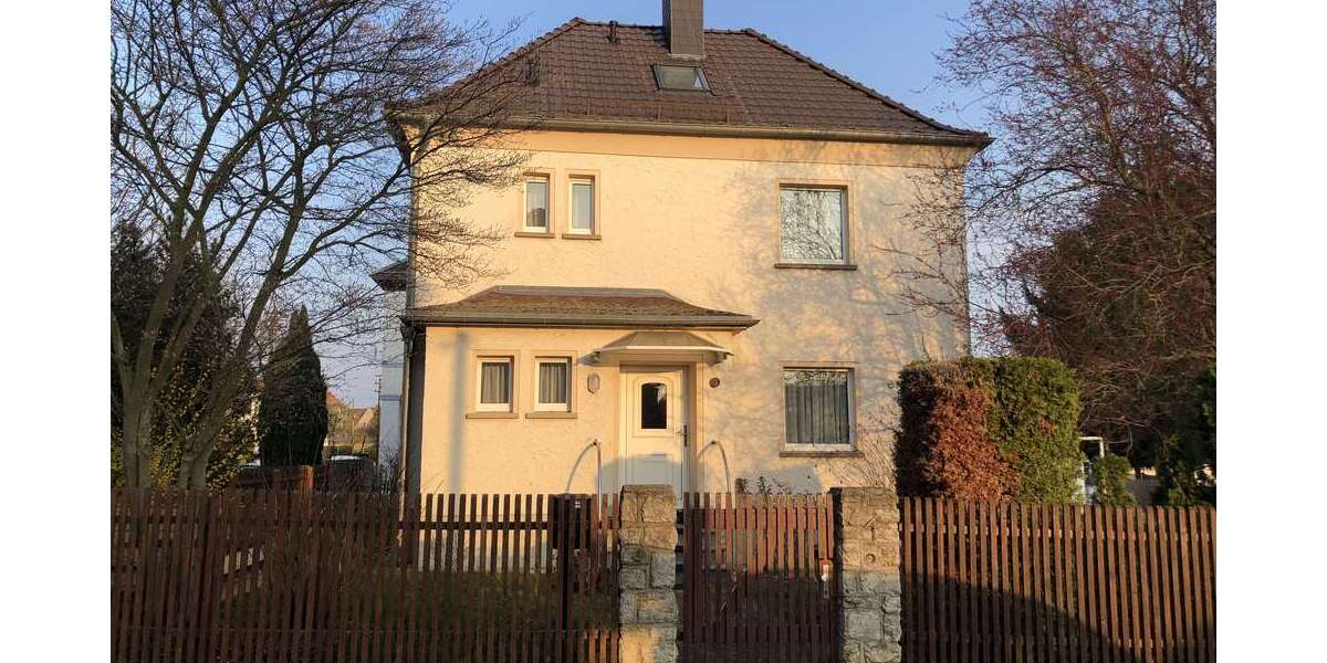 Einfamilienhaus Apolda - 5 Zimmer, 100 m&sup2;, 1.100&euro; | Angebot:25269694