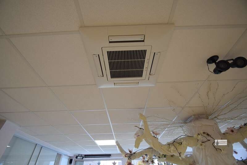 Gewerbefläche im Zentrum von Syke mit großer Schaufensterfläche + Einbauküche + Stellplatz - Gewerbeobjekt Syke Syke | Angebot:24848611