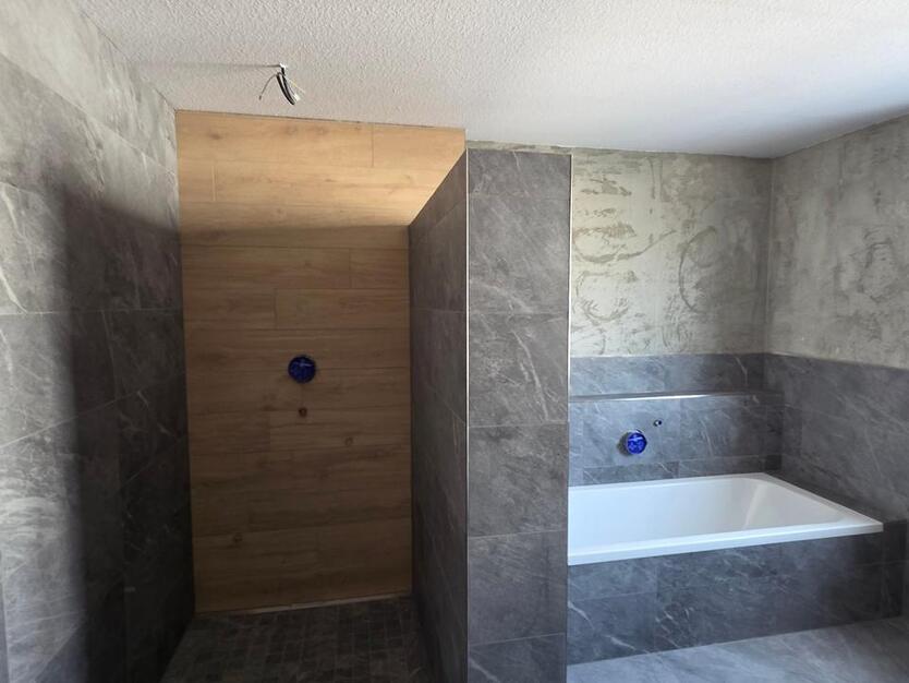 Wohnung als Doppelhaushälfte, Erstbezug
