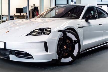 Porsche Taycan 7.900 km 108.800 &euro; Leipzig 04356