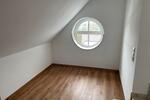 Dachgeschoßwohnung Geratal Geraberg - 2.5 Zimmer, 75 m&sup2;, 643&euro; | Angebot:25980858