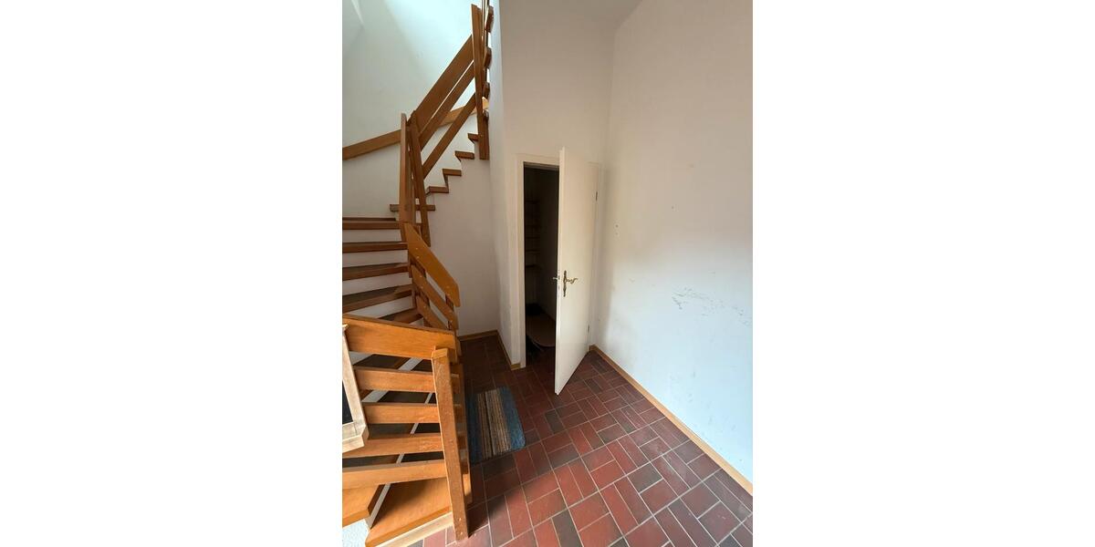 Etagenwohnung Winsen (Luhe) - 3 Zimmer, 100 m&sup2;, 1.300&euro; | Angebot:26648701