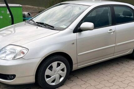 Toyota Corolla 83.000 km 6.299 &euro; Frankfurt am Main 65929