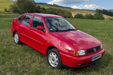 VW Polo 160.400 km 2.200 &euro; Schmallenberg 57392