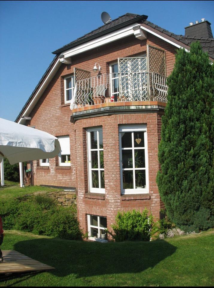 Wunderschöne 3-Zimmer-Dachgeschosswohnung mit Westbalkon zimmer