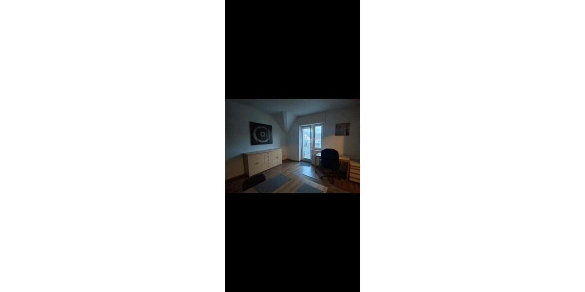 Etagenwohnung Moers Rheinkamp - 4 Zimmer, 90 m&sup2;, 950&euro; | Angebot:25369284