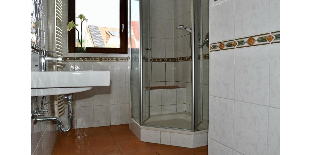 Wohnung direkt in Neuhof - 82m² - 45 Zimmer 5 zimmer