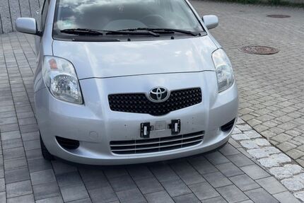 Toyota Yaris 100.435 km 4.000 &euro; Donaueschingen 78166