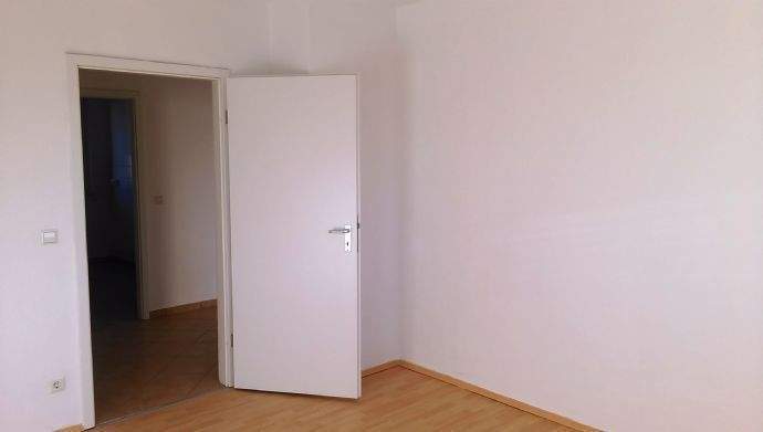 Attraktive, helle 3-Raum-Wohnung mit großem Balkon