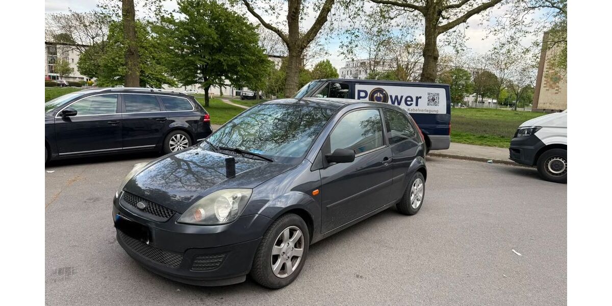 Ford Fiesta 182.957 km 699 &euro; Duisburg 47226