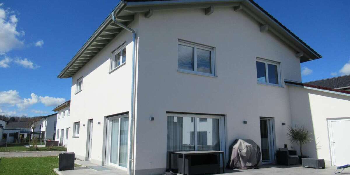 Haus zum Kaufen in Mindelheim 975.000 € 174.37 m² 5 zimmer