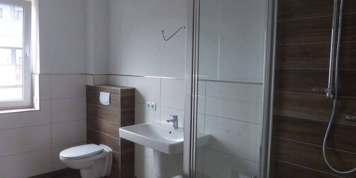 Etagenwohnung Stralsund Tribseer - 3 Zimmer, 90 m&sup2;, 1.170&euro; | Angebot:26885962