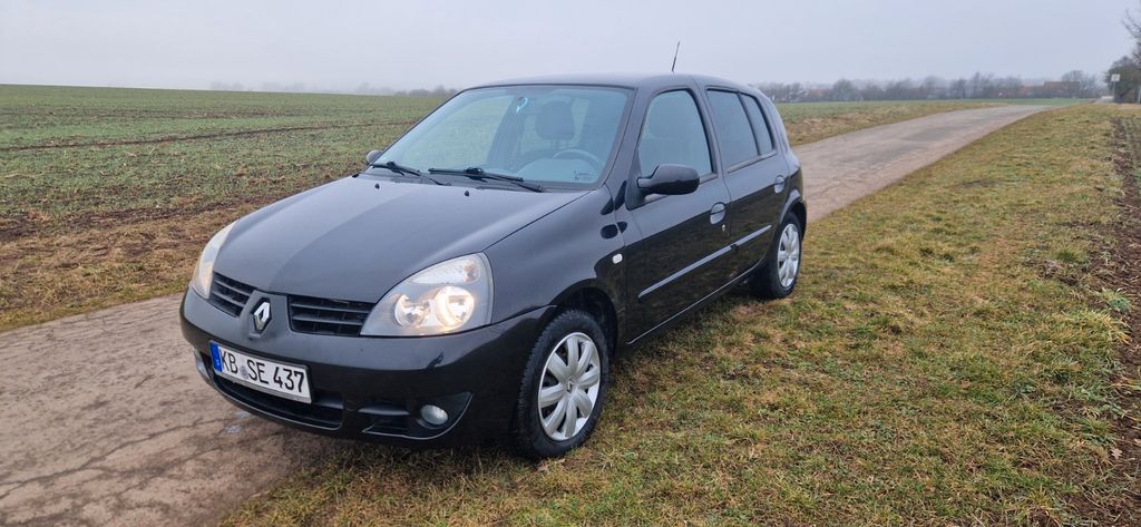 Renault Clio 221.000 km 1.800 &euro; korbach 34497