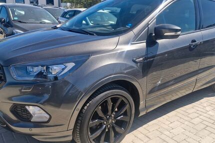 Ford Kuga 120.825 km 14.950 &euro; Calden 34379