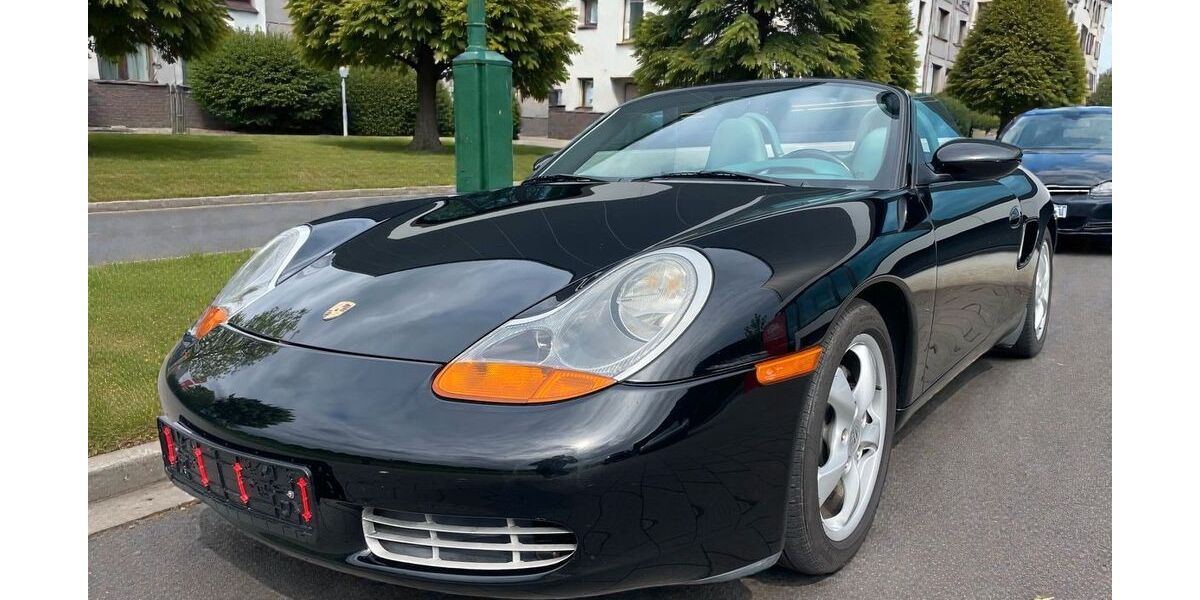 Porsche Boxster 149.052 km 7.100 € Stuttgart 70173