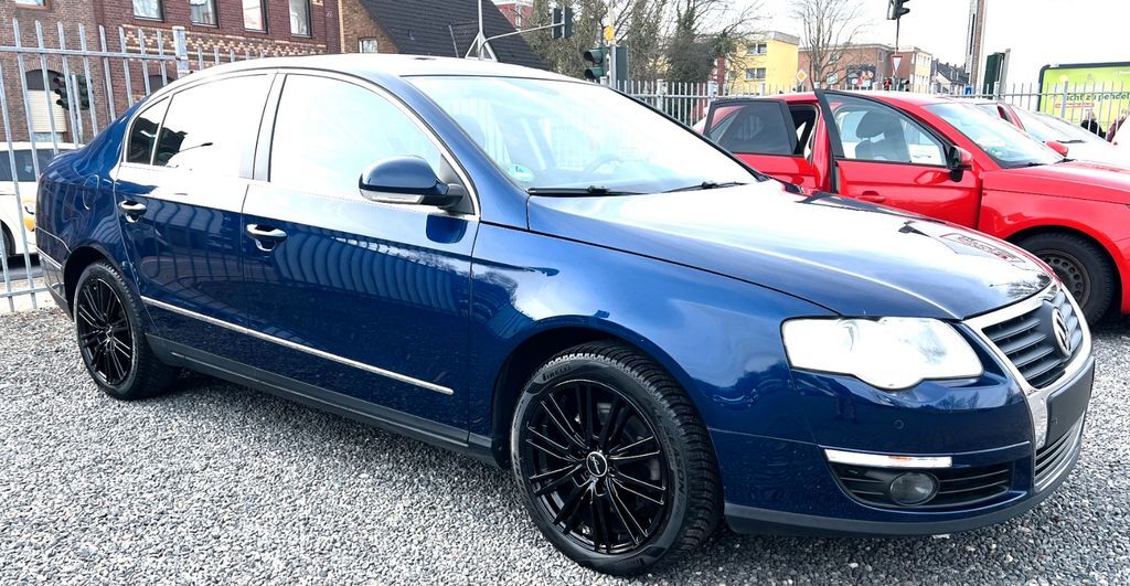 VW Passat 115.000 km 6.900 € Düren 52355