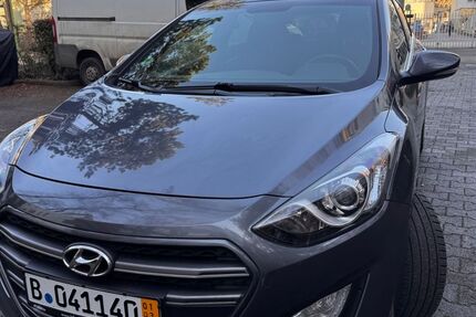 Hyundai i30 109.000 km 11.000 &euro; Berlin 13347