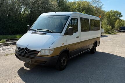 Mercedes-Benz Sprinter 217.658 km 5.900 &euro; HAMBURG 22113