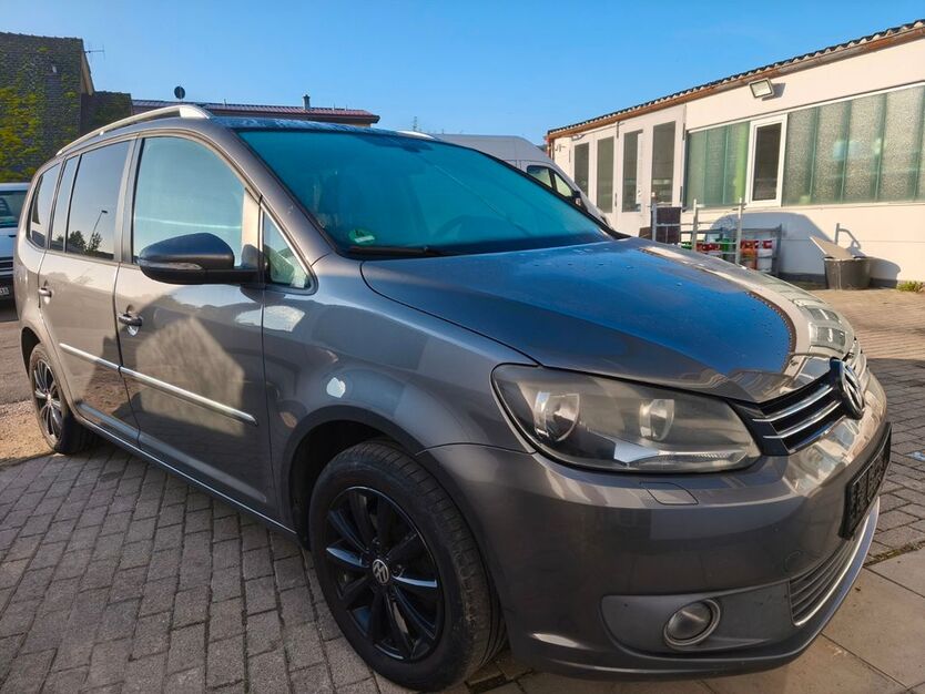 VW Touran 175.700 km 4.990 € Lörrach 79539