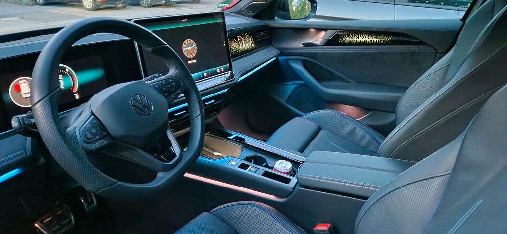 VW Passat 27.000 km 40.500 &euro; Regensburg 93049