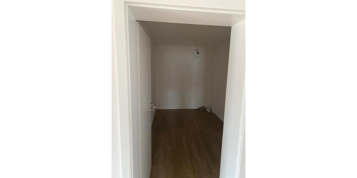 Etagenwohnung Jandelsbrunn - 4 Zimmer, 96 m&sup2;, 910&euro; | Angebot:25405456