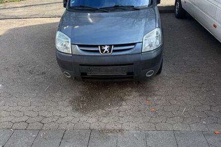 Peugeot Partner 169.000 km 2.999 &euro; Koln 50997