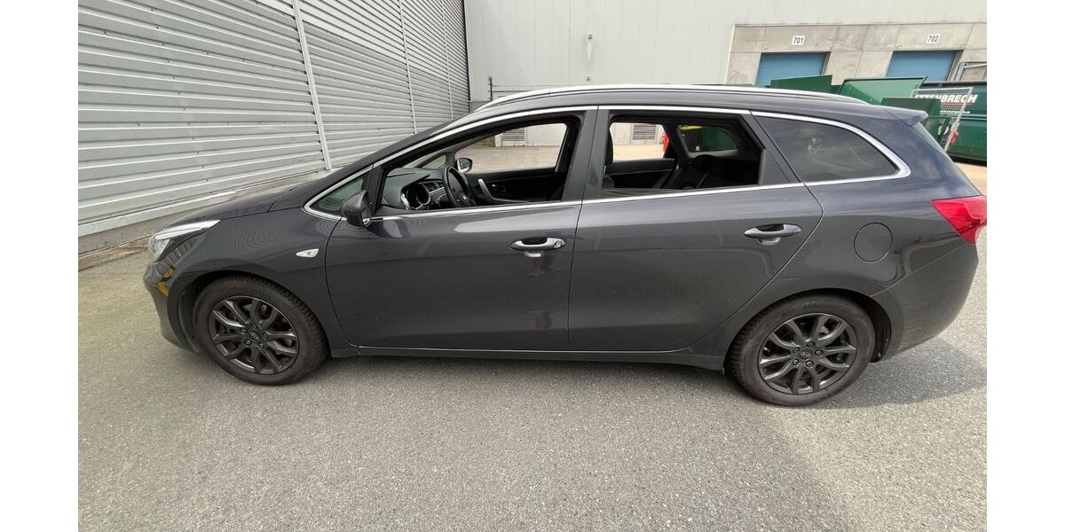 Kia ceed Sportswagon 49.000 km 12.290 &euro; Trebur 65468