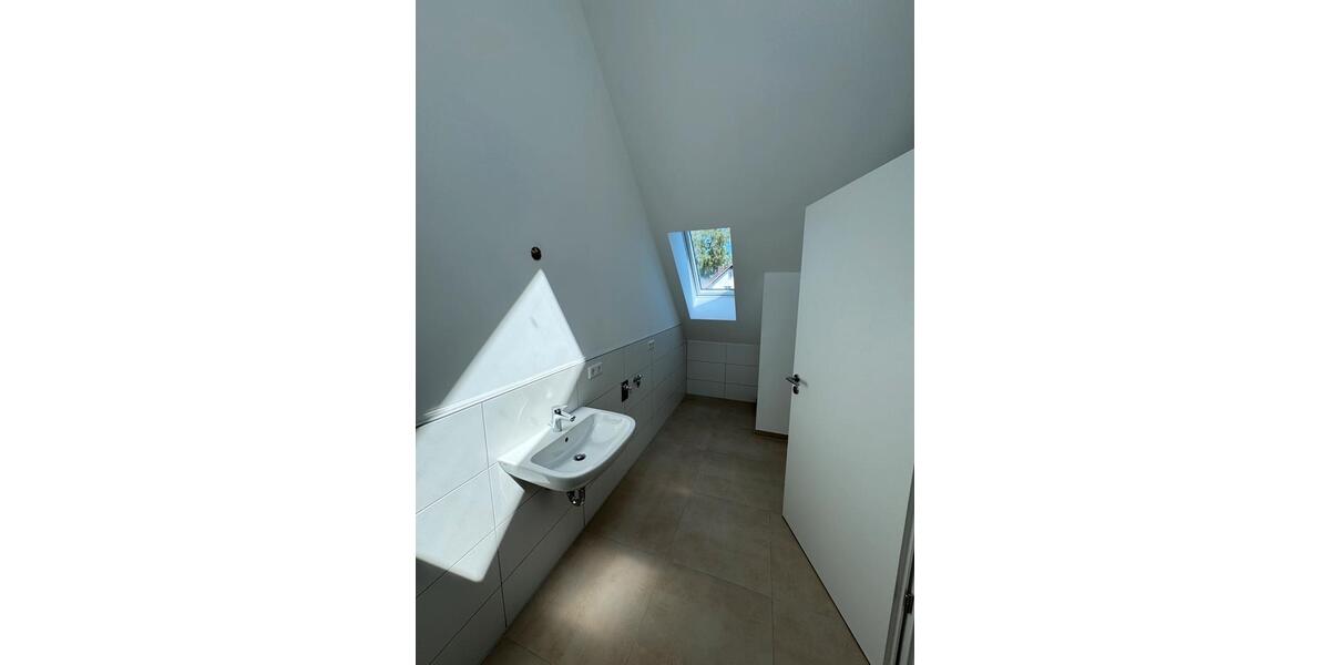 Maisonettenwohnung Langquaid - 4 Zimmer, 82 m&sup2;, 1.170&euro; | Angebot:26677652