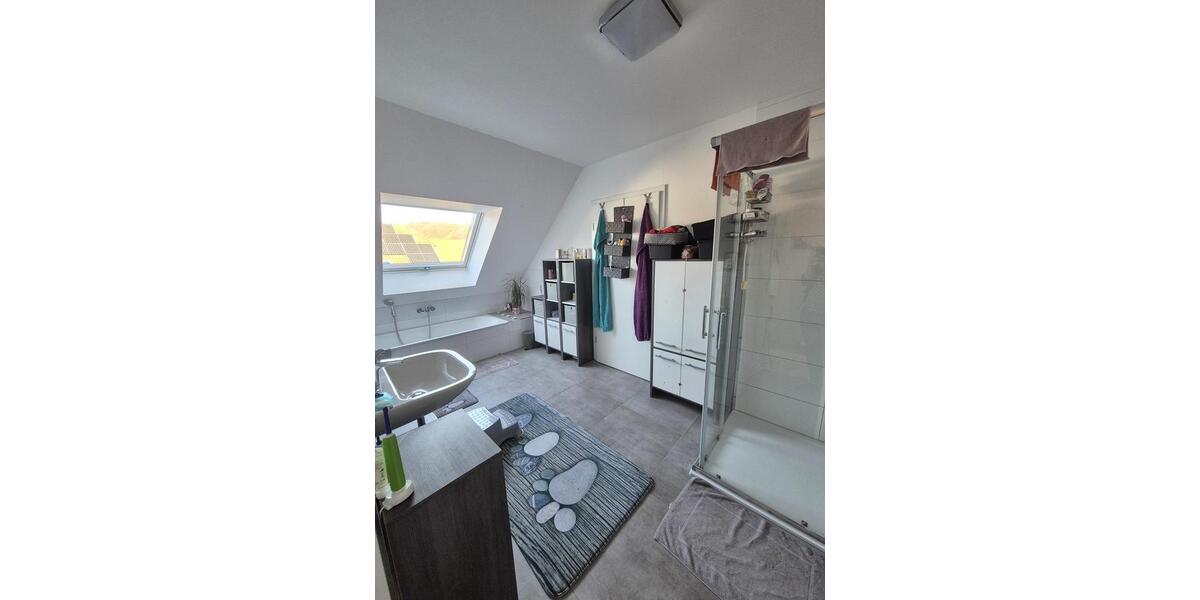 Etagenwohnung Gelnhausen - 4 Zimmer, 128 m&sup2;, 1.350&euro; | Angebot:25553299