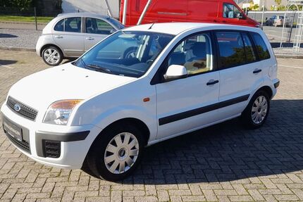 Ford Fusion 129.651 km 4.450 € Hiddenhausen 32120