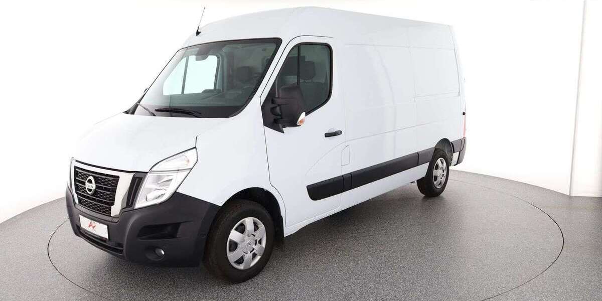 Nissan Interstar 9.000 km 25.880 &euro; Berlin 12103