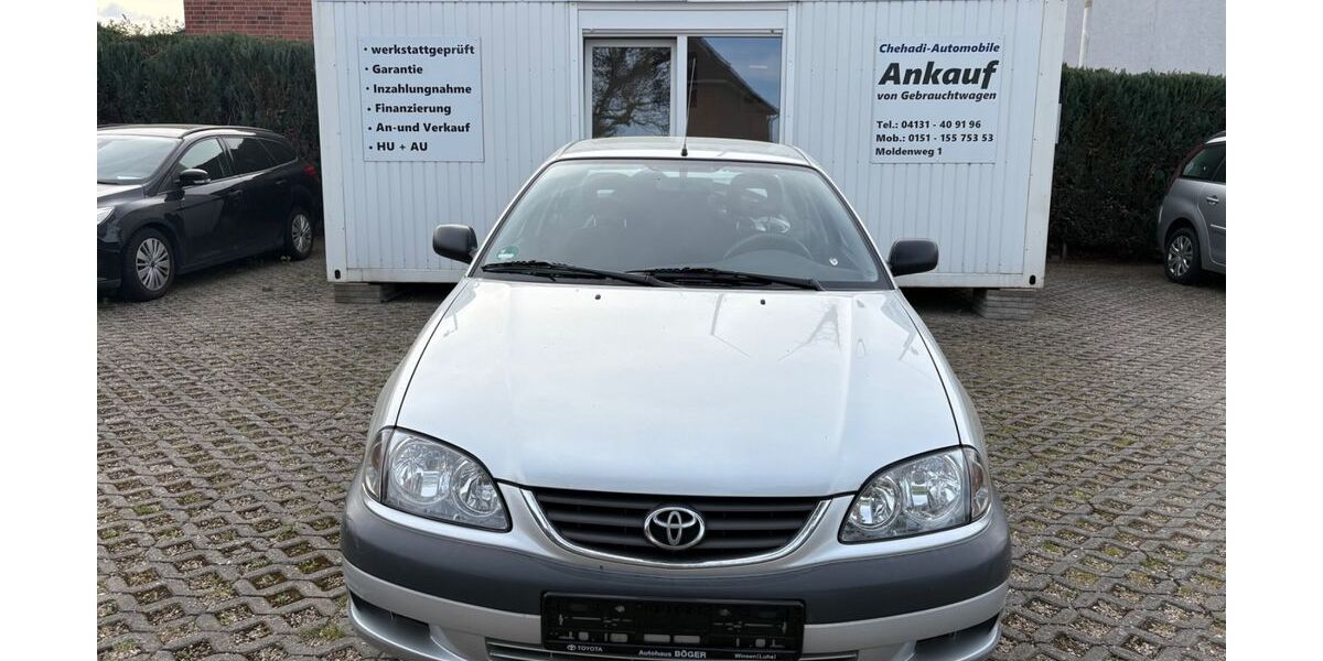 Toyota Avensis 89.000 km 2.450 &euro; Lüneburg 21339