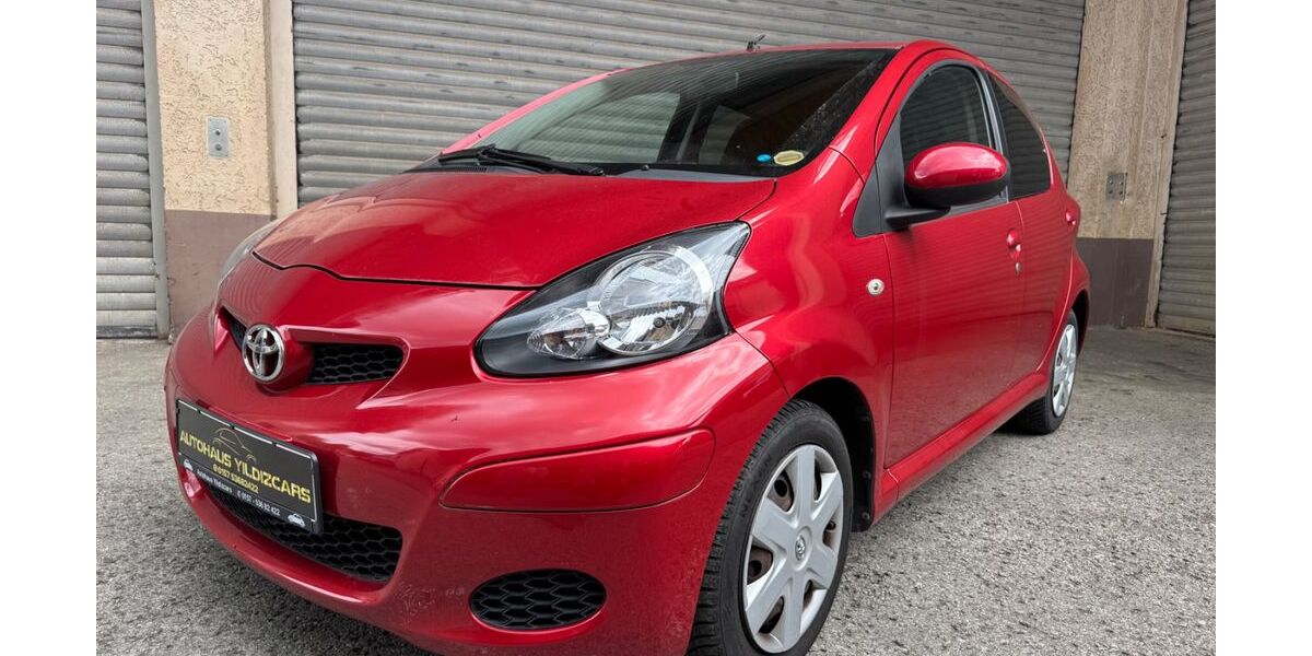 Toyota Aygo (X) 75.666 km 5.995 &euro; Altensteig 72213