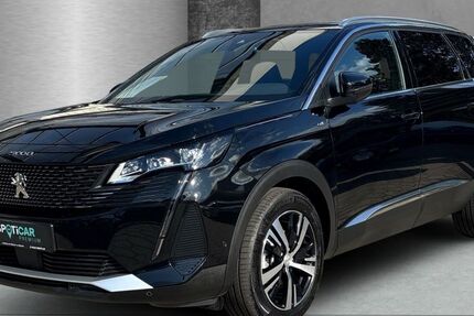 Peugeot 5008 2.431 km 28.989 € Hamburg 22159