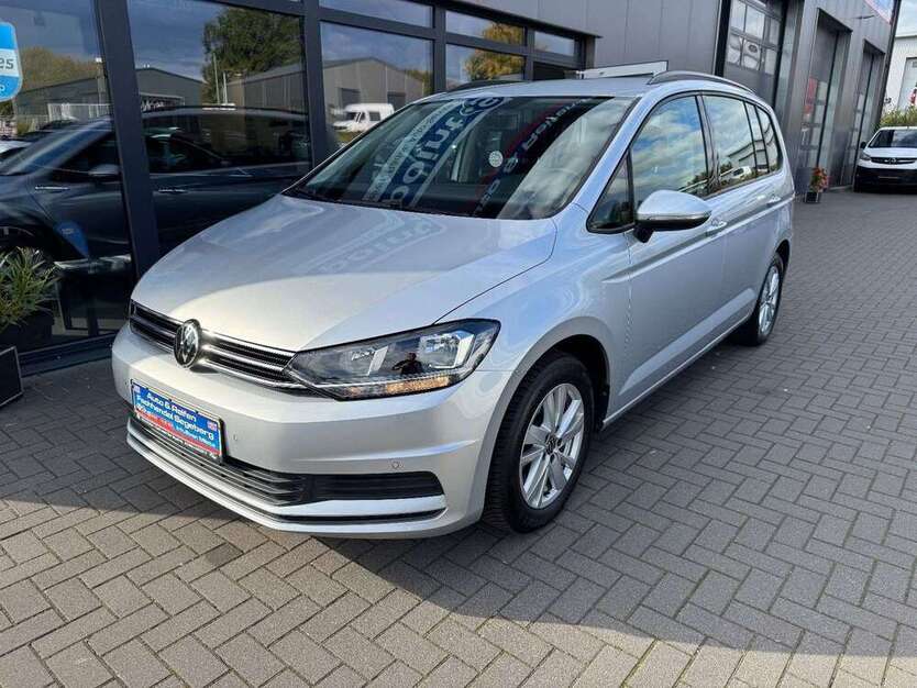 VW Touran 60.900 km 24.950 € Bad Segeberg 23795