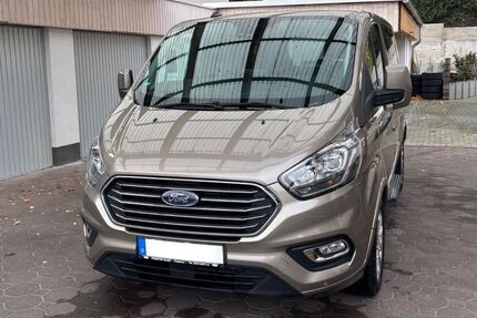 Ford Tourneo Custom 56.000 km 34.499 € Koblenz 56072