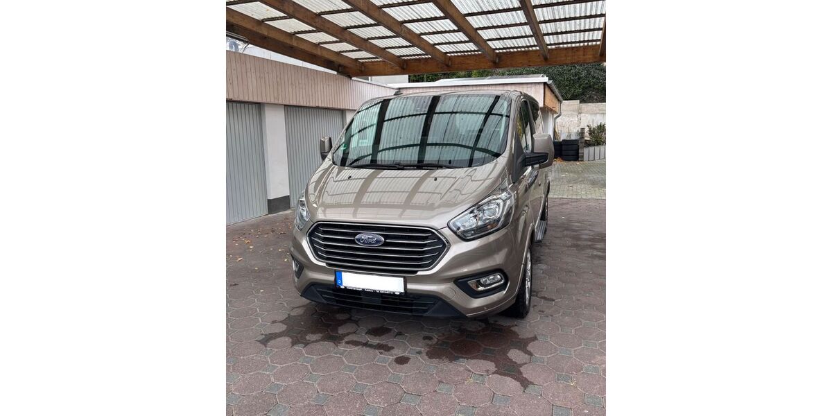 Ford Tourneo Custom 56.000 km 35.800 € Koblenz 56072