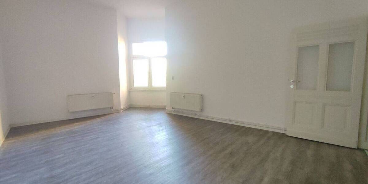 Etagenwohnung Bitterfeld Bitterfeld - 3 Zimmer, 99 m&sup2;, 595&euro; | Angebot:26644438