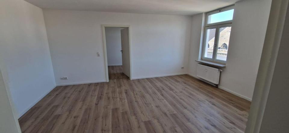 Etagenwohnung Glauchau - 2 Zimmer, 58 m&sup2;, 315&euro; | Angebot:26676959